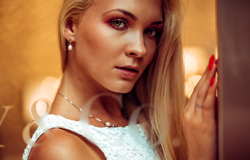 young adult, fashion, blond hair, face, Marco Squassina, young women, hair, women, portrait, adult, contemplation, beautiful woman, red nails, 1080P, one person