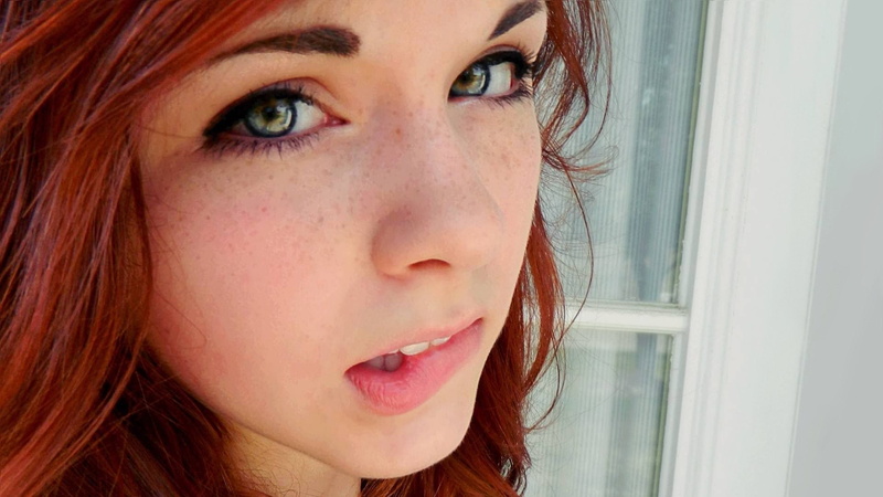 face, Claire Monnier, 1080P, redhead, biting lip, women, looking at viewer, closeup, looking back