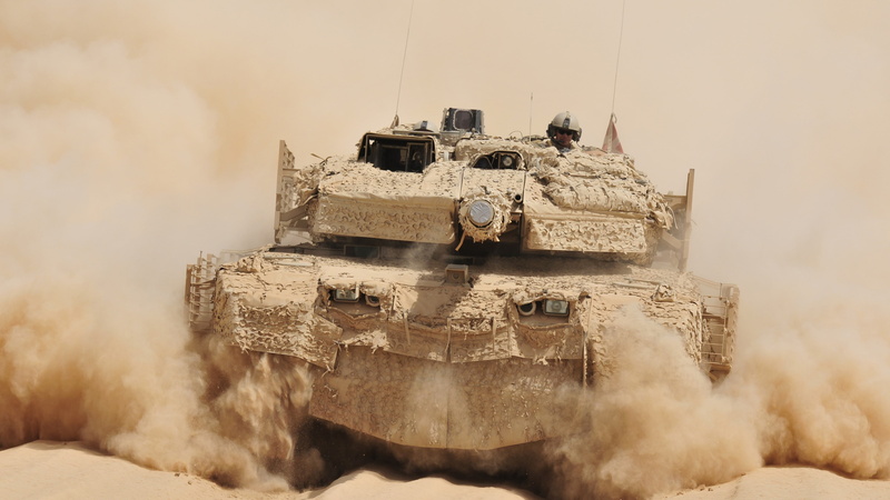 Leopard 2A5, main battle tank, Bundeswehr, dust, 4K, MBT, desert, covered, camouflage, sand, tank, panzer, armoured