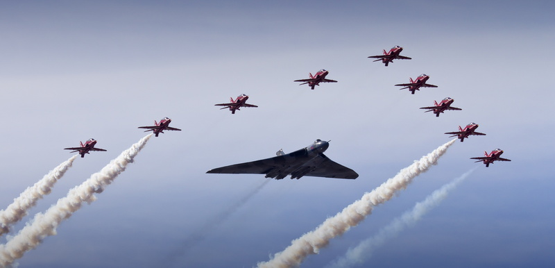 4K, Royal Air Force, Red Arrows, 4K, Vulcan bomber, British