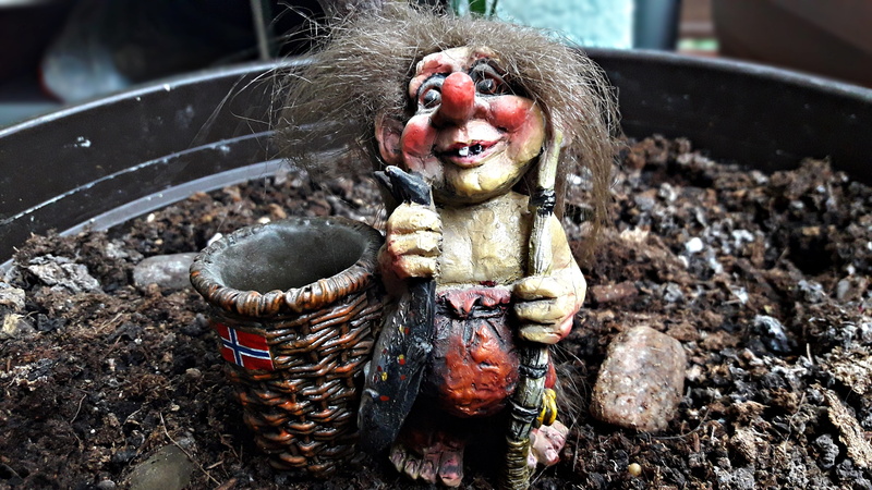 monster - fictional character, day, zombie, dirt, aggression, decoration, fear, ornament, food, nature, spooky, 4K, little man, emotion, ruined, evil