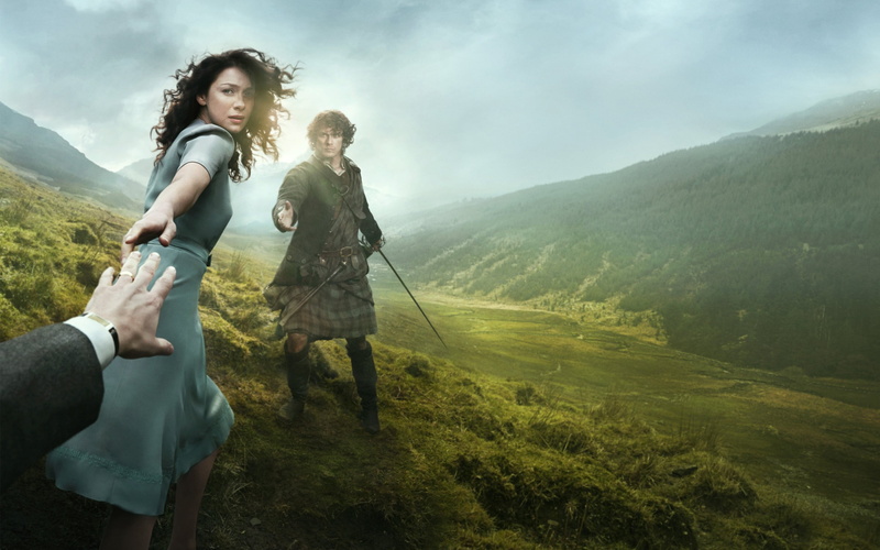 2K, women, books, movie, hobbit, Outlander, full length, TV, standing, mountain, young women, togetherness, young adult, men, two people, real people