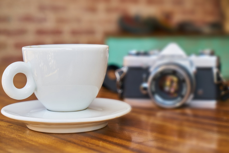 journalist, wood - material, camera, cup, photographer, tea cup, mug, white color, ceramics, food, saucer, refreshment, 5K, selective focus, toys hobbies