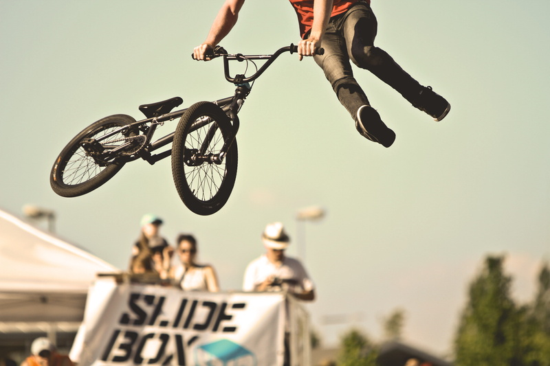 young adult, competition, nature, action, real people, day, flight, fun, 5K, tricks, adults only, group of people, people, top, men, performing, near