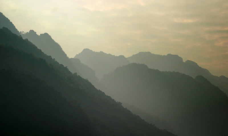 monochromatic, beauty in nature, Around the World, tranquility, mountain, tree, Trees, nature, Outdoor, mountain range, sky, fog, land, tranquil scene
