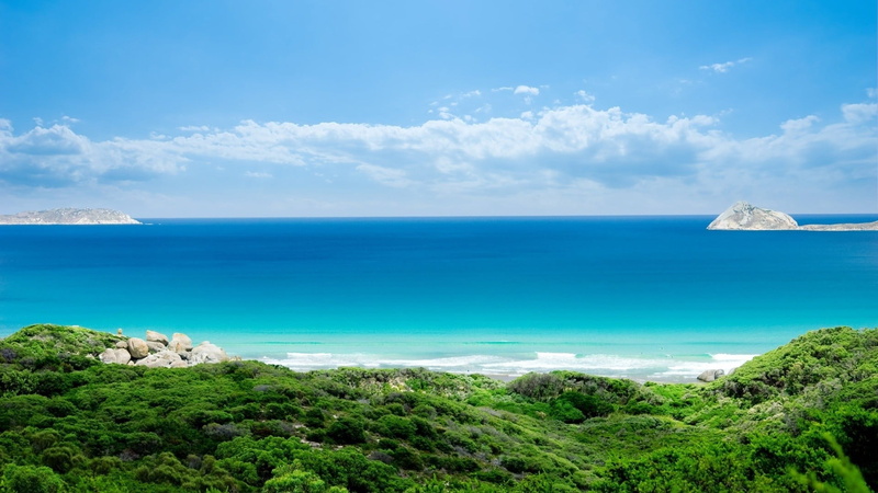 tranquil scene, turquoise colored, idyllic, non-urban scene, no people, body, cloud - sky, outdoors, blue, sea, beauty in nature, water, land, sky, horizon