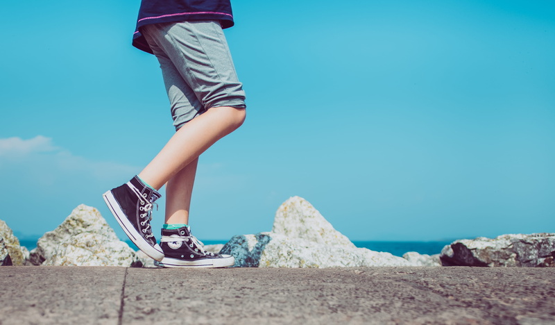 limb, day, adult, sky, sport, blue, faceless, human limb, one person, step, shoe, 2K, human body part, all stars, casual clothing, concrete, land, ledge