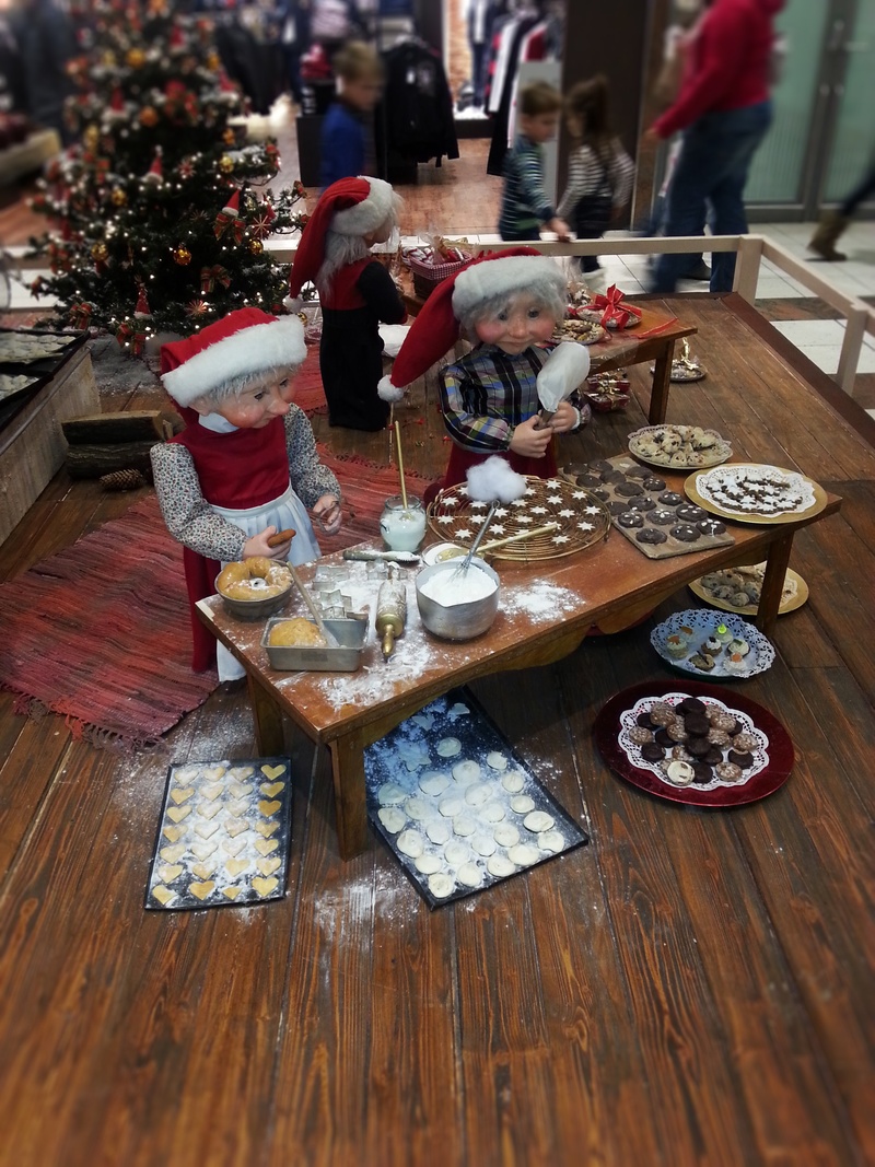 pastries, advent, plate, santa claus, women, table, bake, glass, cookie, indoors, celebration, drink, holy night, high angle view, imp, cut out, decoration
