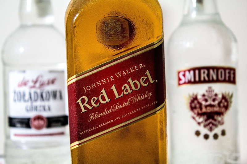 identity, red, text, walker, food and drink, beer, 1080P, western script, johnnie, container, branding, editorial, studio shot, refreshment, food, cooking oil