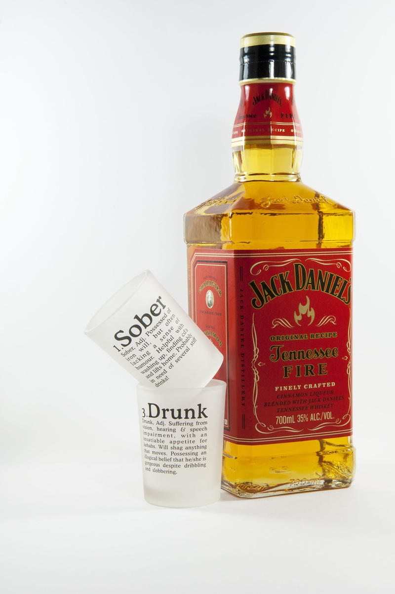 white background, daniels, american, indoors, container, liquor, oil, still life, close-up, communication, glass, studio shot, scotch, pub, 4K, drink