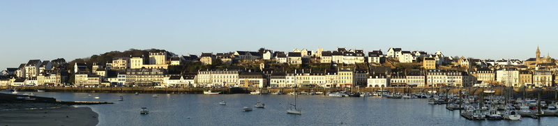 port, transportation, beach, yacht, land, 2K, bay, city, body of water, boat, sun, finistère, side, clear sky, sky, building exterior, marina, goyen, panoramic