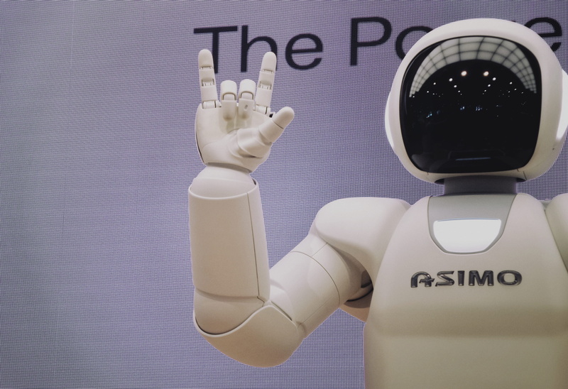 equipment, text, robot, tecnology, cyber, grey, humanoid, western script, no people, design, handsign, healthcare and medicine, sign, proud, shape, white color