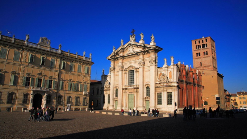 piazza, nature, sordello, people, coliseum, pietro, san, mantova, san pietro, italy, 1080P, architecture, beautiful, buildings, cathedral, concrete