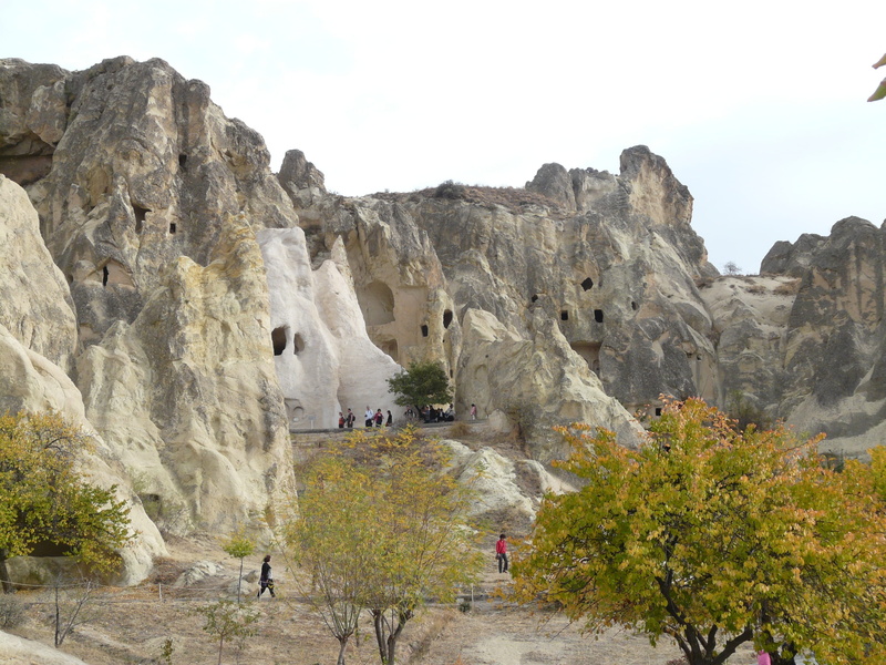 incidental people, chapels, day, christianity, crowd, outdoors, volcanic rocks, travel Locations, 2K, Open Air Museum, lifestyles, Göreme, travel, tourist centre