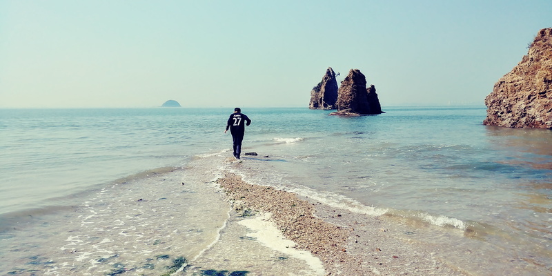 play, solid, island, horizon, 4K, jebudo, fun, children, clear sky, beach, full length, outdoors, sea, land, horizon over water, waves, holiday, west sea