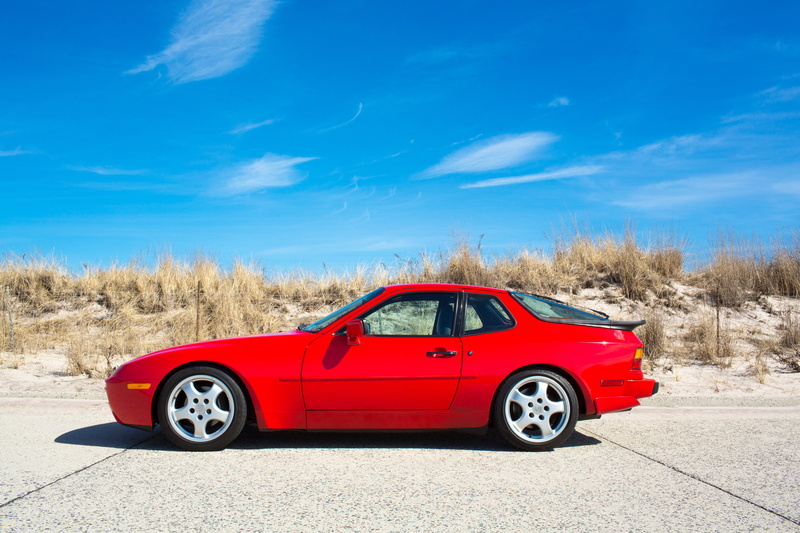 porsche, blue, race car, transportation, babylon, sports car, sunlight, road, day, land, mode of transportation, 5K, nature, beach, outdoors, field, red