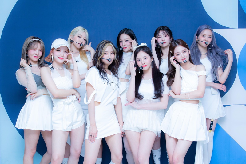 4K, white dress, group of women, Park Jiwon, white skirt, blonde, fromis_9, K-pop, Noh Jisun, dyed hair, Lee Saerom, music, black hair, Baek Jiheon, Lee Seoyeon