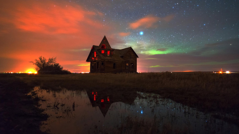 building exterior, water, religion, nature, aurora  borealis, illuminated, astronomy, lake, night, built structure, stars, house, 4K, astrology