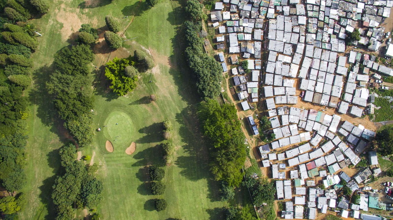 forest, slum, nature, field, South Africa, ghetto, golf course, drone photo, landscape, mist, trees, shack, 1080P, Johnny Miller, aerial view