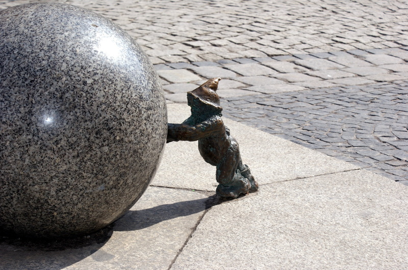 cat, sphere, shadow, 1080P, one animal, figure, no people, silesia, road, high angle view, poland, animal themes, sculpture, wroclaw, imp, nature, wrocław