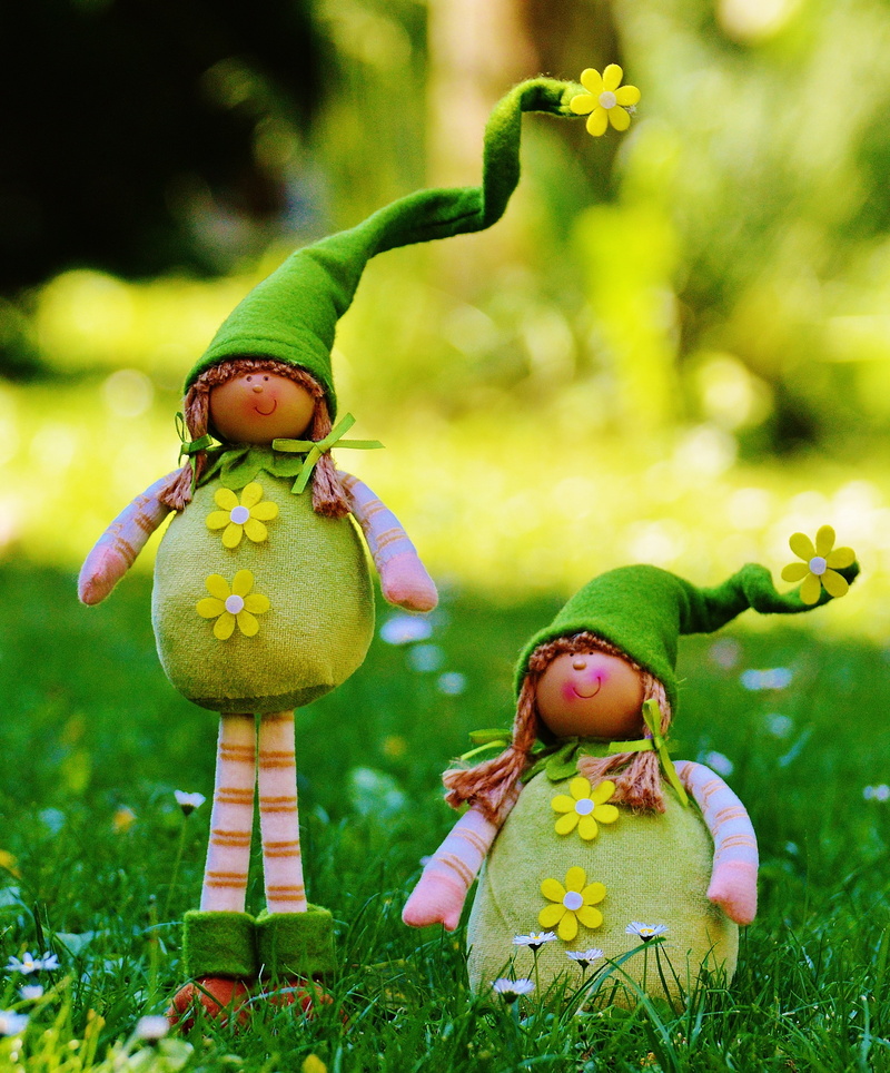 food and drink, funny, meadow, green, 2K, plant, human arm, children only, animal representation, representation, imp, close-up, art and craft, nature