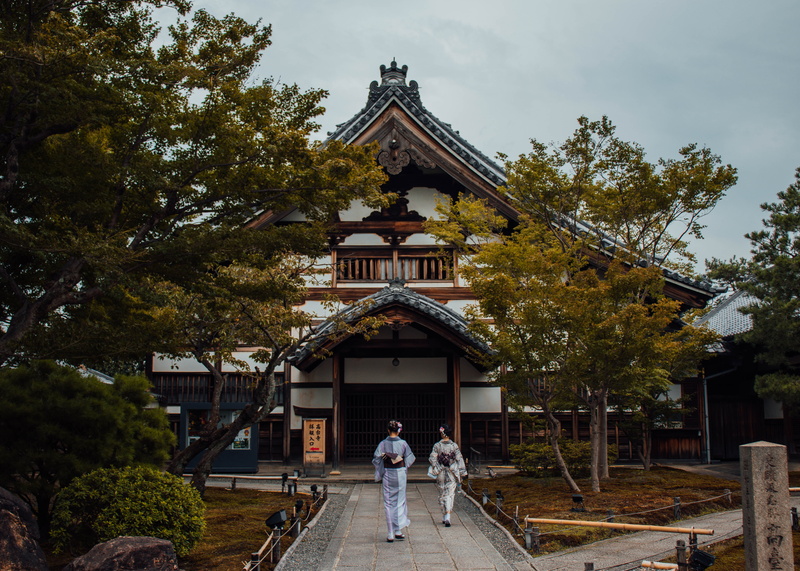 shrine, women, garden, tradition, building, trees, kyoto, belief, day, religion, kimono, tree, built structure, real people, arbour, building exterior