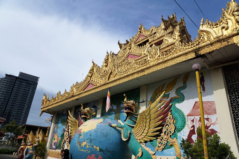 style, built structure, jewellery, carving, wall, human representation, penang, yellow, celebration, palace, gift, antiquity, holidays, reclining buddha temple