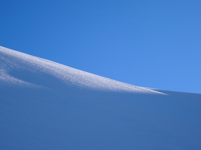 nature, clear Sky, scenics - nature, simplicity, no People, white, Mountain, Landscape, mountain peak, sunny, scenics, copy space, 5K, day, blue, white color