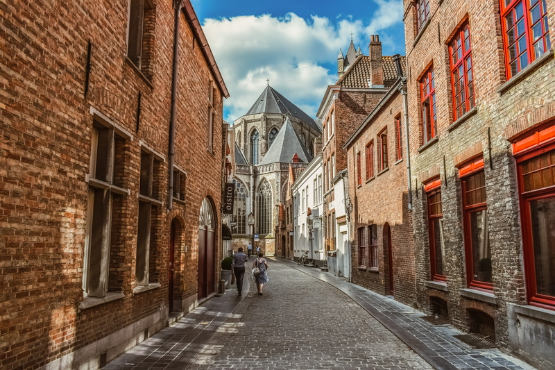 historically, cloud - sky, people, residential district, picturesque, brugge, real people, building, buildings, street, nature, direction, women, belgium