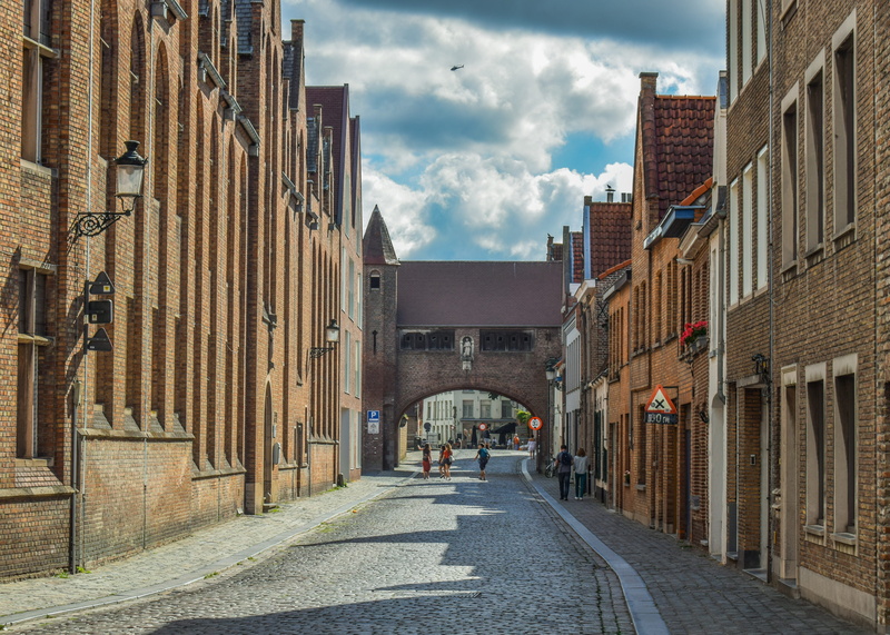 belgium, building, brugge, historically, picturesque, sky, the way forward, arch, day, built structure, city, transportation, residential district, old