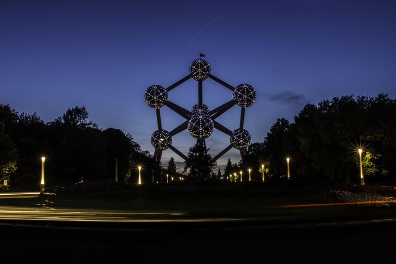 street, 2K, sky, outdoors, city, illuminated, belgium, built structure, tree, low angle view, nature, night, street light, road, laeken, long exposure