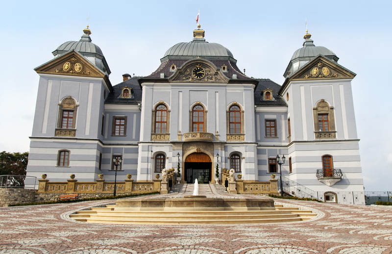halič castle, building, manor-house, dome, spire, concrete, no people, sky, architectural column, belief, day, outdoors, luxury, travel, religion, house