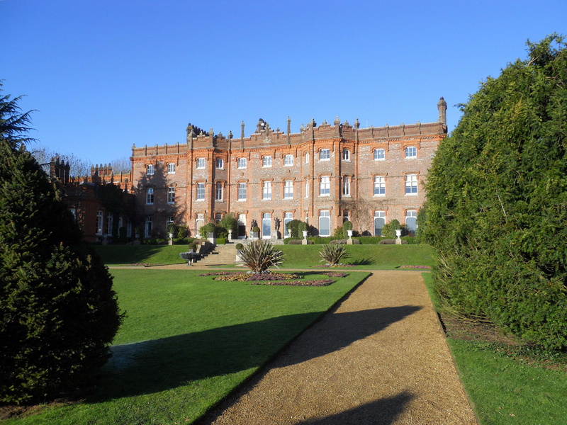 georgian, grass, palace, 4K, building, england, day, tree, the past, no people, mansion, architecture, disraeli, shadow, garden, green color, statesman