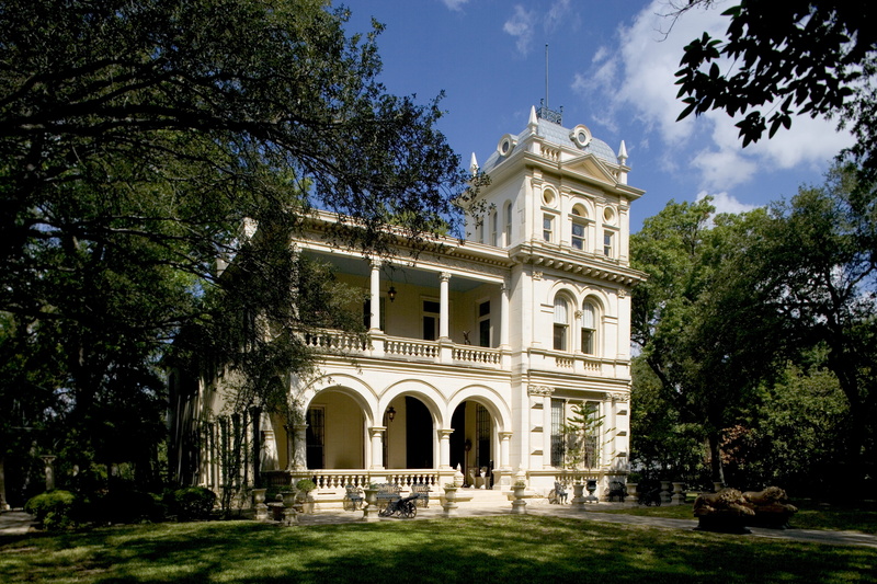america, home, storey, usa, manor house, outdoors, low angle view, residence, built structure, texas, the past, gray, san antonio, history, day, property