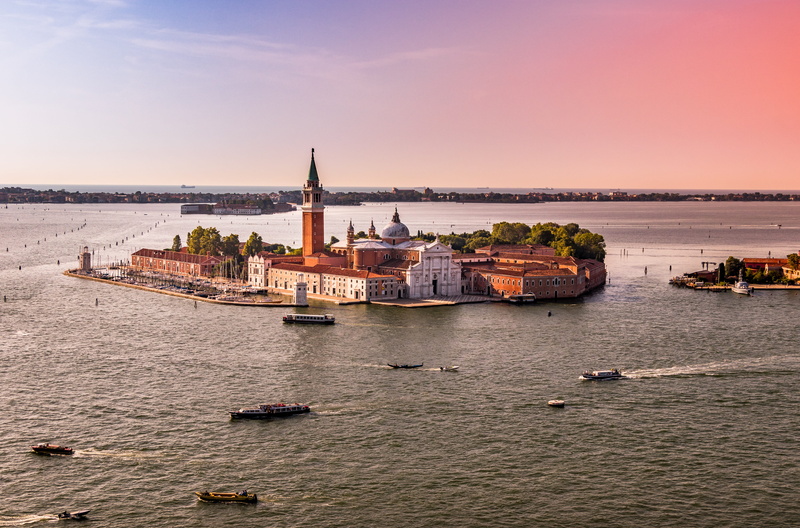 sea, nautical Vessel, scenics, view, old, venice, europe, travel, amazing, horizon line, tourism, urban Skyline, water, tourist, ship, sky, photography