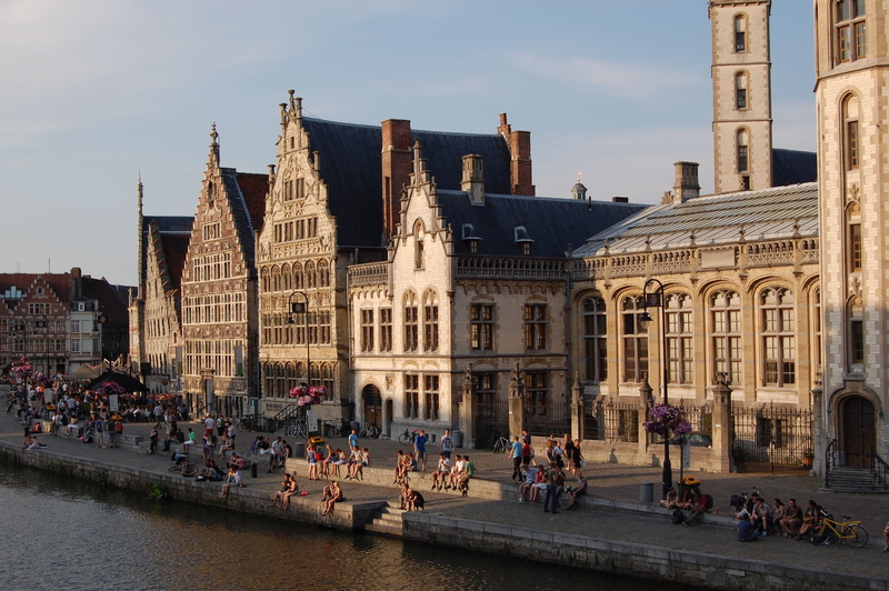 europe, netherlands, the past, crowd, tourism, women, building exterior, lifestyles, transportation, outdoors, real people, built structure, famous Place