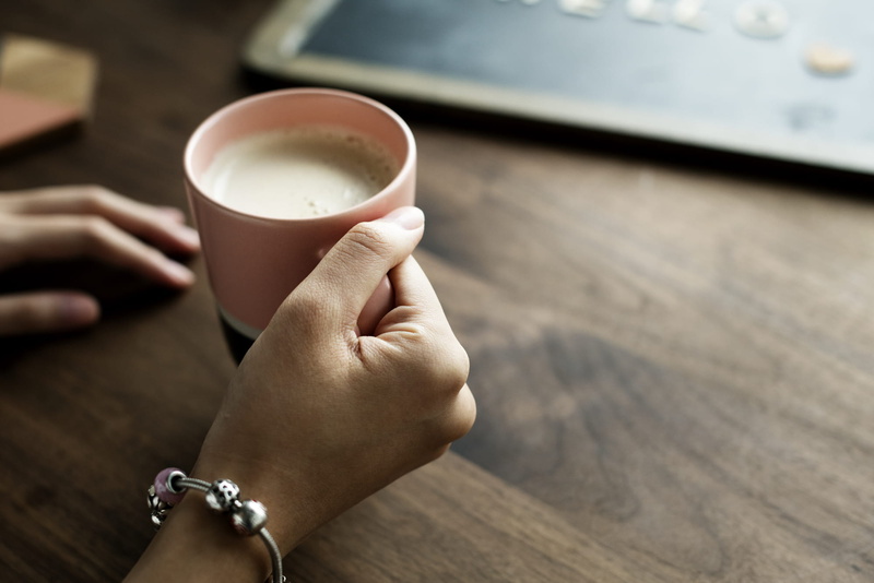 hobby, home, coffee, human hand, milk tea, table, drink, 1080P, lifestyle, mug, cup, drinking, preparation, finger, communication, coffee cup, fresh, holding