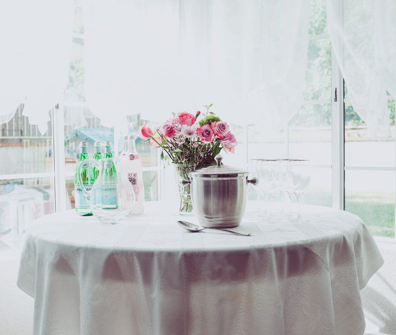 bright, vase, tablecloth, glass, roses, glass - material, tea time, no people, setting, house, rose, plant, tea party, wedding, still life, nature, windows