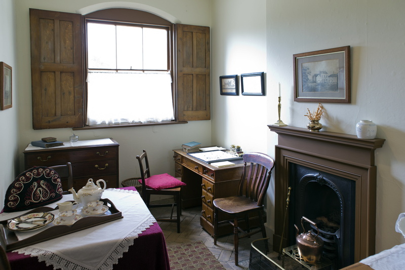 chairs, indoors, chest of drawers, stately home, furnitures, inside, furniture, brown, window, chair, house, copper kettle, mirror, tea tray, old, home interior