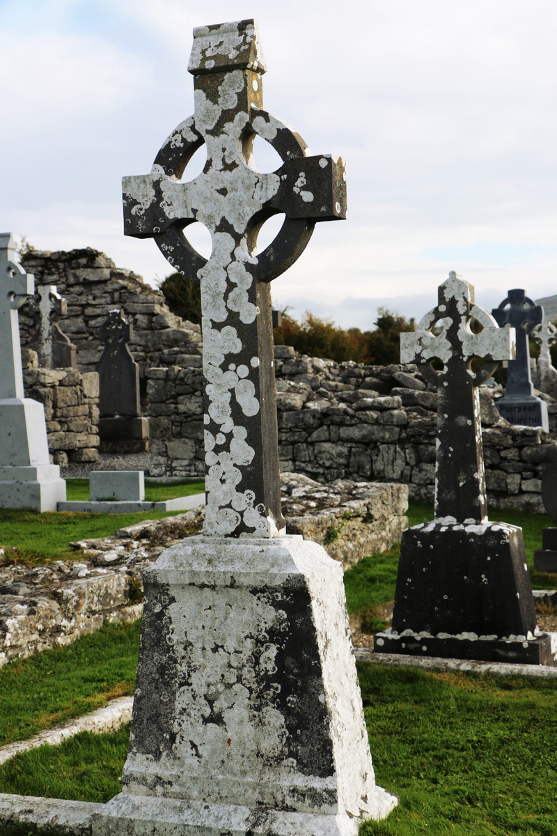 ancient civilization, ireland, grave, stone material, religion, gothic, sky, day, architecture, dublin, no people, solid, cross, memorial, nature, tombstone