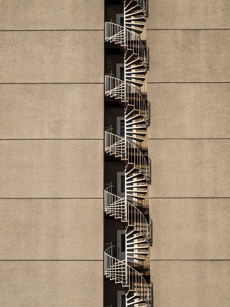 emergency staircase, spiral staircase, protection, day, 2K, trist, structure, accidents and disasters, copy space, no people, emergency exit, building exterior