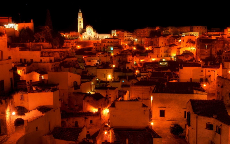 2K, town, built structure, people, hd, white, nature, promises, crowded, travel, building exterior, city, cityscape, god, place of worship