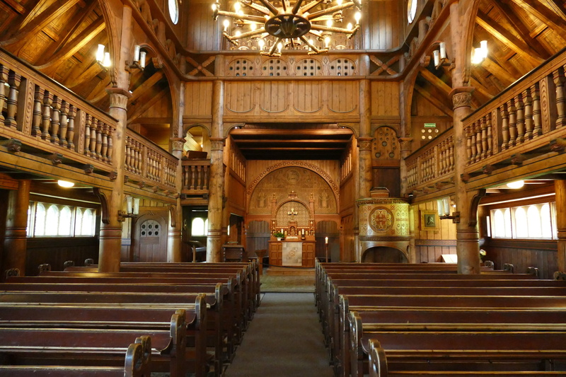 pew, ornate, day, architecture, old, stave church, built structure, belief, lighting equipment, nave, in a row, religion, architectural column, history