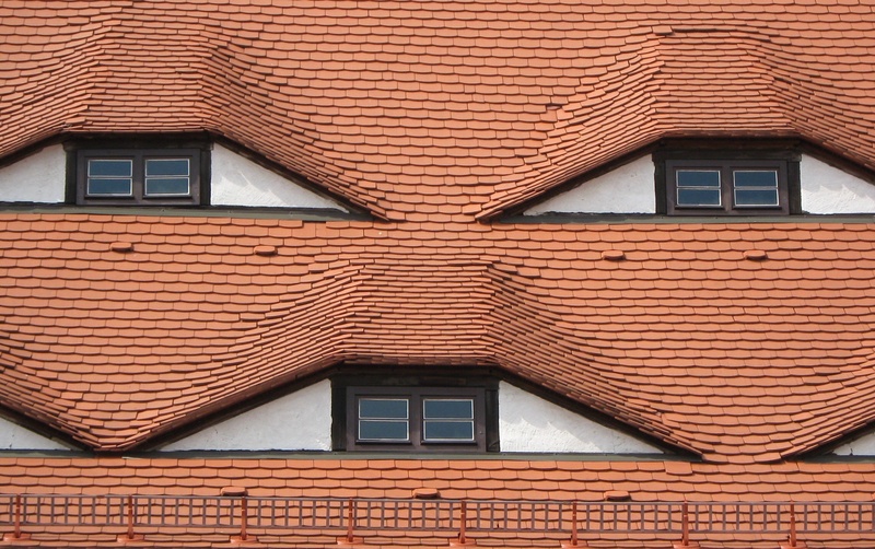 roof, outdoors, built structure, roof tile, 2K, roof windows, eyes, day, home, full frame, dormer, saxony, no people, building, window, architecture, brown