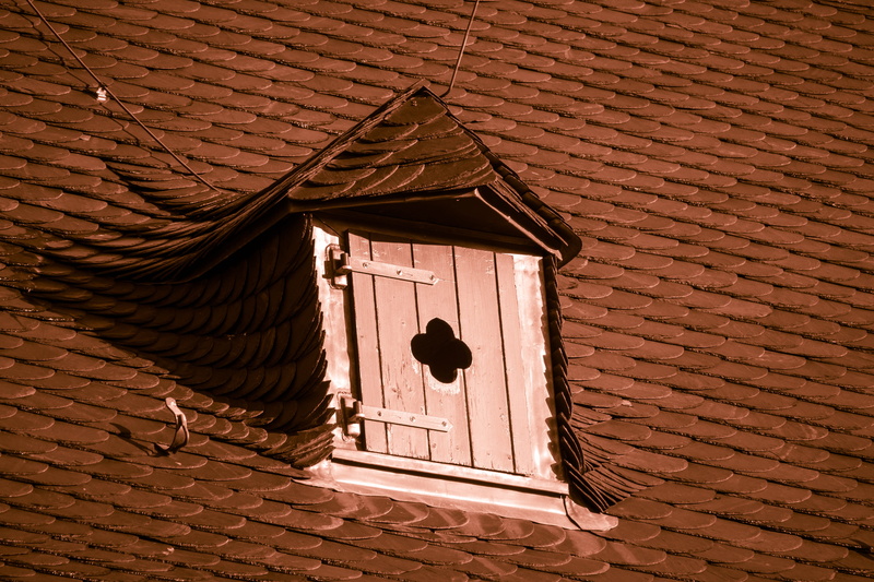 5K, house, building exterior, luke, wall - building feature, entrance, wood load, slate roof, no people, day, church roof, built structure, slate, outdoors