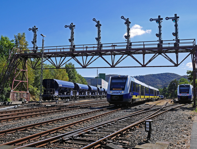 historic preservation, terminal station, no people, connection, track, station, mode of transportation, old technology, daytime, gleise, railroad Station Platform