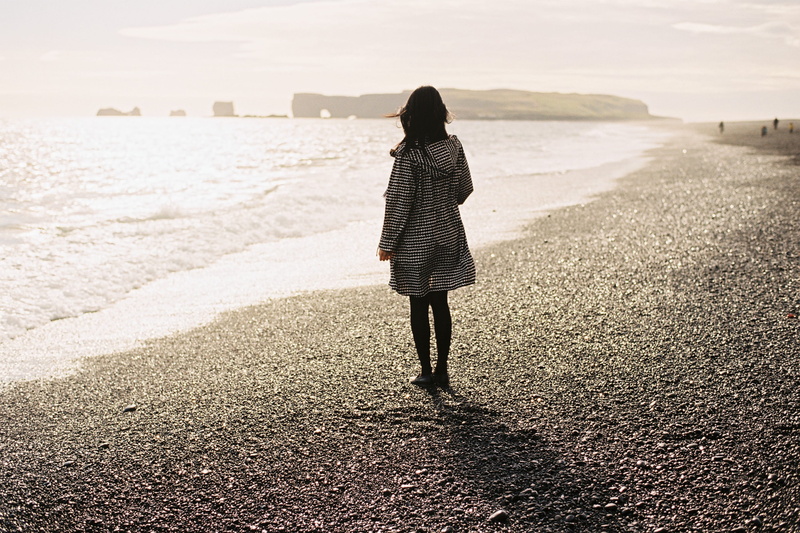 leisure activity, sky, shirt, day, looking out, casual clothing, white, rear view, shingle, 2K, nature, female, standing, women, one person, looking at view