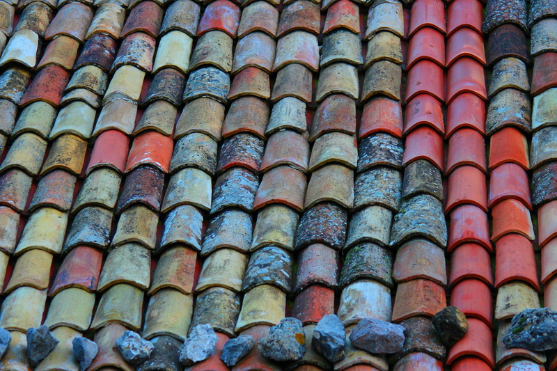 red, close-up, shingle, order, repetition, colorful, day, in a row, colors, backgrounds, multicolored, brown, multi colored, large group of objects, building