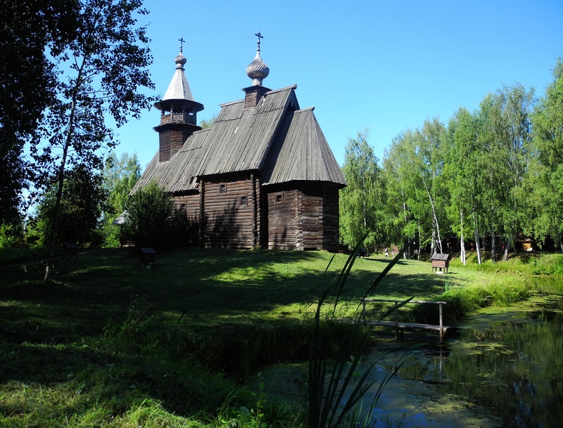 sloboda, parks, built structure, history, land, building exterior, lake, ancient buildings, growth, grass, russia, water, green color, museum, nature, church