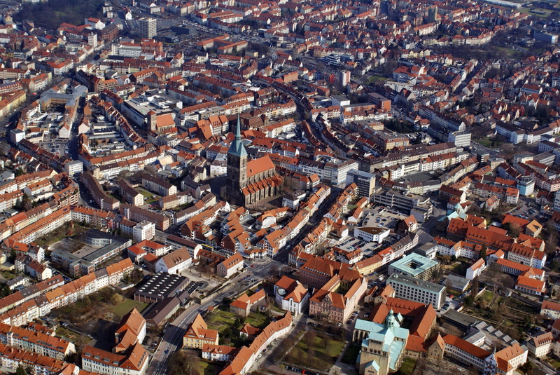 built structure, full frame, backgrounds, crowded, aerial view, outdoors, hildesheim germany, nature, high angle view, tower, city life, architecture, city